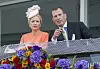 Peter Phillips i Lindsay Wallace u kraljevskoj loži na konjskim utrkama