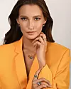 Styling potpisuje Ivana Pavić, šminku Simona Antonović, kosu Zvonimir Andrić Jurišić za salon Glamour, a u ulozi modela su Emma Galogaza i Tia Marciuš