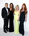 George i Amal Clooney s modnom dizajnericom Donatellom Versace i makeup artisticom Charlotte Tilbury