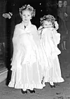 Camilla i Annabel Shand, 1952.
