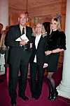 Hrvoje i Dunja Horvat s kćeri Vanjom na kazališnoj premijeri 2013.