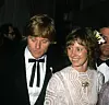 Robert Redford i prva supruga Lola Van Wagenen, 1980.