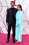 Riz Ahmed oduševio je Matiju Vuicu elegantnim odijelom.