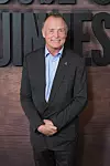 Edward Guinness, glava obitelji, u mladosti je sjedio u Domu lordova