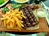 Šiš kebab od janjetine i junetine.