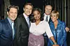 Dr. Oz s Oprom Winfrey, koja ga je proslavila, i njezinim ostalim pulenima Nateom Berkusom, dr. Philom i Suzie Ormond.