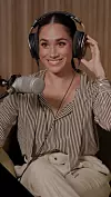 Meghan na snimanju podcasta