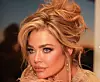 Denise Richards na snimanju je podsjetila na 'zlatne devedesete'