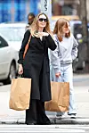 Angelina Jolie i Vivienne Jolie-Pitt odlično su se zabavile u shoppingu
