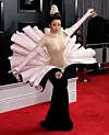 CARDI B 2019. Poput umjentičkog djela u vintage haljini Mugler