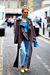 Street style iz Londona: snažne boje, oversized komadi i torbice - svih veličina