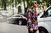 Street style iz Londona: snažne boje, oversized komadi i torbice - svih veličina