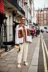 Street style iz Londona: snažne boje, oversized komadi i torbice - svih veličina