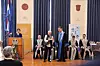Inga Tomić-Koludrović na proglašenju profesoricom emeritom, a priznanje joj je uručio Josip Faričić, rektor Sveučilišta u Zadru i predsjednik Rektorskog zbora