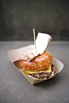 Shittake umami burger (Institut za burgere by Mate Janković)