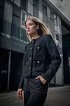 Casual linija: Urbani minimalizam za svaki dan