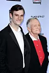 Hugh Hefner sa sinom Cooperom Hefnerom