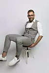 O´dijelo nudi inovativna muška odijela budućnosti.
