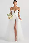 Fairytale white tulle bridal gown - 919 eura