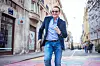 'Nisam depresivan, veseo sam. Gledam da imam veseo duh i igram se i šalim onoliko koliko taj dan imam energije i inspiracije', kaže
