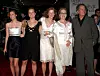Meryl se za premijeru 2006. odlučila za bež kompet sa suknjom, a povela je cijelu obitelj - kćeri Louisu, Grace i Mamie Gummer te tadašnjeg supruga Donalda Gummera