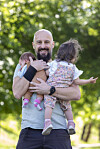 Davor Rostuhar i njegove djevojčice - Mia i Rea