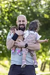 Davor Rostuhar i njegove djevojčice - Mia i Rea