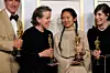 S Frances McDormand nakon osvojenih Oscara.