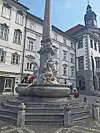 Fontana na Starom trgu privlači najmlađe posjetitelje