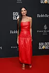 Demi Moore na partyju Road to the Golden Globes u crvenoj kožnoj haljini