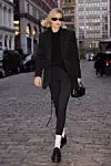 Gigi Hadid uklopila je tajice u svoju casual kombinaciju