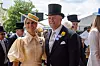 Kraljevska obitelj je poput ma koje britanske obitelji, tvrdi Mike Tindall u kniizi
