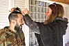 Kolegica Iva-Nicol Bogović iz piratske družine Malewan Raja priprema Asima za avanturu na Mrežnici.