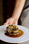 Tournedos Rossini, Goveđi biftek s fois gras i madeira umakom