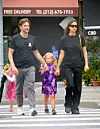 Malena Lea De Seine najsretnija je kad je roditelji Bradley Cooper i Irina Shayk drže za ruke