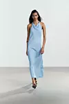 Zara fluidna haljina s američkim izrezom (29,95 eura)