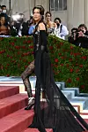 Bella Hadid je nosila Burberry