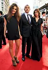 Lily sa svojim roditeljima na premijeri filma 'Johny English' 2011. godine