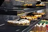 Sve pite imaju američka imena koja su većinom ženska, a svaka pita ima i vlastitu osobnost koju je osmislila vlasnica.