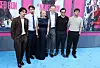 Sinovi Pamele Anderson, Brandon Thomas Lee i Dylan Jagger Lee, Pamela Anderson, Liam Neeson i njegovi sinovi Daniel Neeson i Micheal Neeson na premijeri filma 'Goli pištolj' u New Yorku
