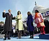 CHUCK KENNEDY/AFP/PROFIMEDIA Barack i Michelle Obama s kćerkicama 2009. godine