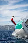 Vlasnik je desetmetarskog broda, modela Figaro 3, s kojim odlazi na regate, a u svojim morskim ‘skitanjima‘ plovio je po Jadranu, cijelom Mediteranu, upustio se i u najveću transatlantsku regatu za dvojce