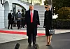 Mnogi su prokomentirali da se Melania odjenula kao da ide na sprovod.
