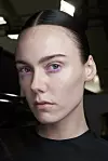 Backstage na reviji Victoria Beckham