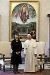 Bivša hrvatska predsjednica Kolinda Grabar-Kitarović na susretu s papom Franjom 2015.