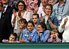 Mirka s kćerima i sinovima na tribinama Wimbledona 2019.