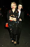 Glumac Tom Sturridge otac je njezine desetogodišnje kćeri Marlowe.