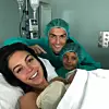 Cristiano Ronaldo sa sinom i zaručnicom u rađaonici