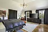 REDFIN VIA THE GROSBY GROUP/GROSBY GROUP/PROFIMEDIA
