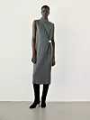 Massimo Dutti pletena haljina s brošem (79,95 eura)